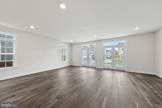 42679 ASGARD TER, Sterling, VA 20166