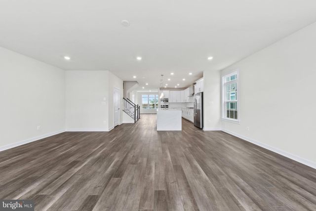 42679 ASGARD TER, Sterling, VA 20166