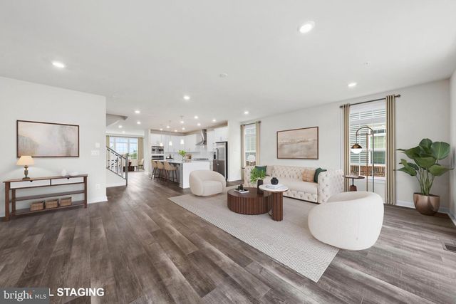 42679 ASGARD TER, Sterling, VA 20166