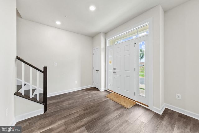 42679 ASGARD TER, Sterling, VA 20166