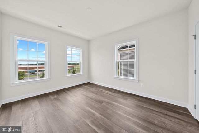 42679 ASGARD TER, Sterling, VA 20166
