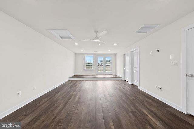 42679 ASGARD TER, Sterling, VA 20166