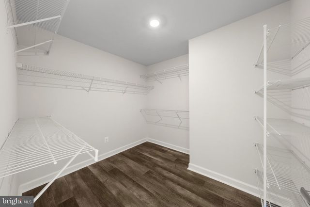 42679 ASGARD TER, Sterling, VA 20166