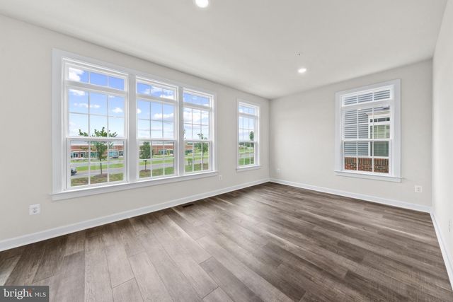 42679 ASGARD TER, Sterling, VA 20166