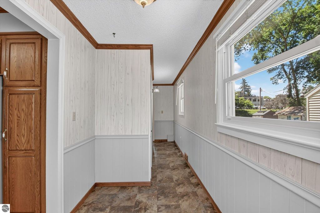 Image 23 of property listing at 510 E Saginaw Street, St Louis, MI 48880