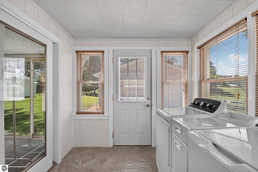 Image 24 of property listing at 510 E Saginaw Street, St Louis, MI 48880