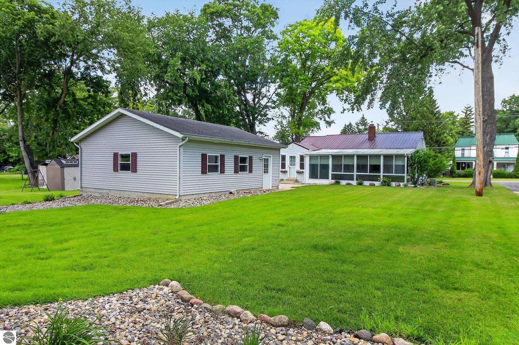 Image 55 of property listing at 510 E Saginaw Street, St Louis, MI 48880