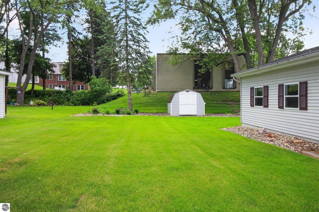 Image 57 of property listing at 510 E Saginaw Street, St Louis, MI 48880