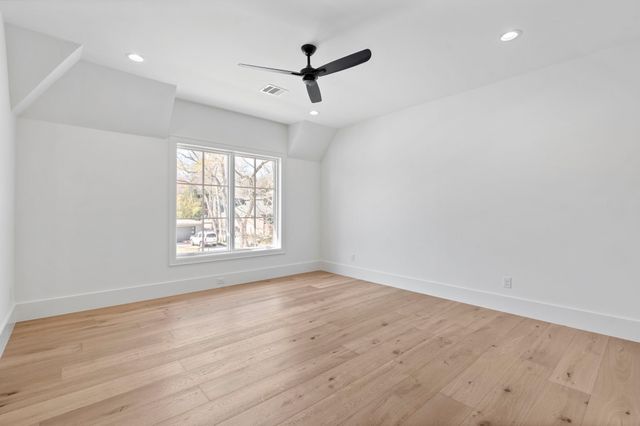 7159 Wildgrove Avenue, Dallas, TX 75214