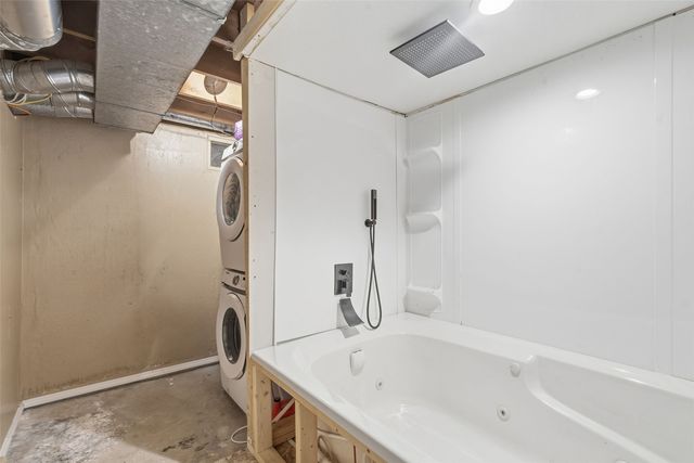 1241 30th Street SE, Cedar Rapids, IA 52403