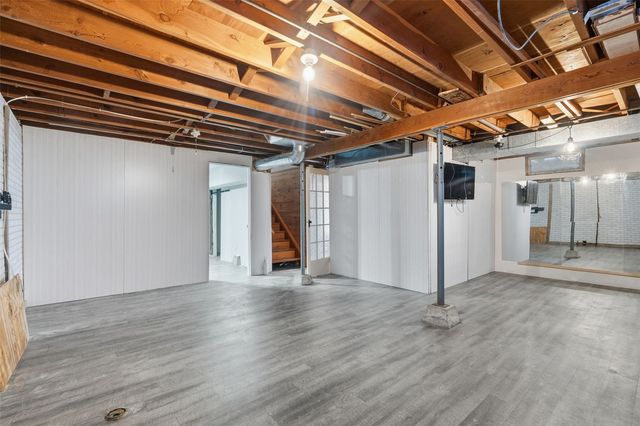 1241 30th Street SE, Cedar Rapids, IA 52403