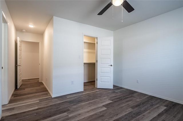 825 S Rupple Road 2, Fayetteville, AR 72704