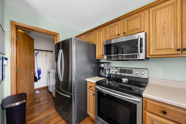 1321 Acacia Drive NE, Cedar Rapids, IA 52402