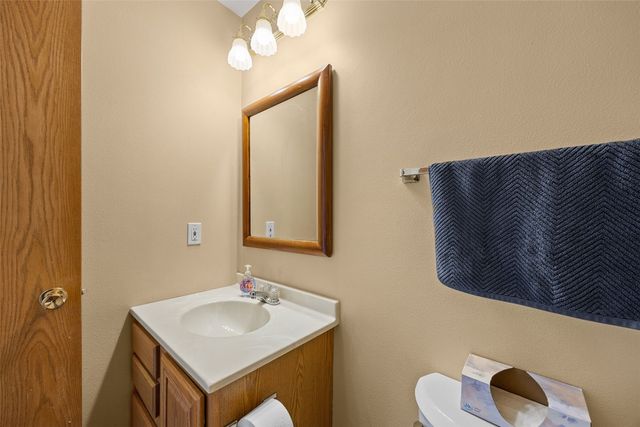 1321 Acacia Drive NE, Cedar Rapids, IA 52402