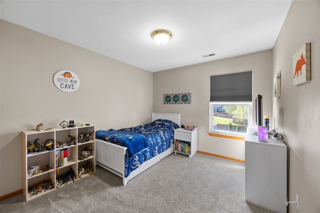 1321 Acacia Drive NE, Cedar Rapids, IA 52402