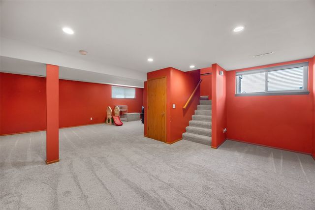 1321 Acacia Drive NE, Cedar Rapids, IA 52402