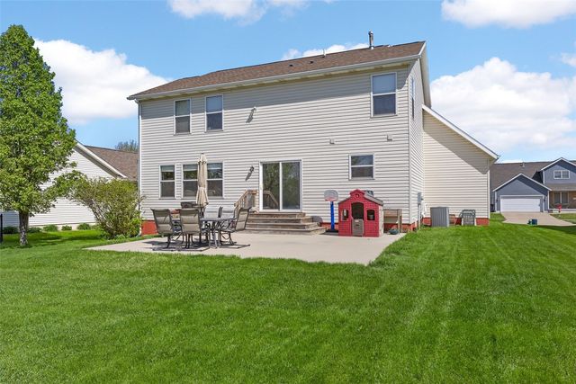 1321 Acacia Drive NE, Cedar Rapids, IA 52402