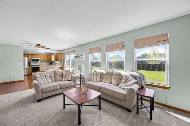 1321 Acacia Drive NE, Cedar Rapids, IA 52402