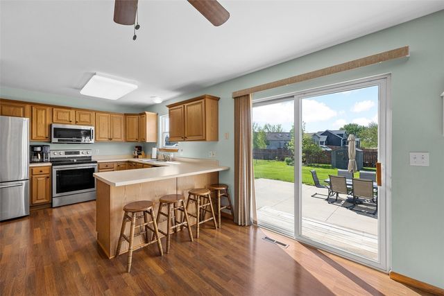 1321 Acacia Drive NE, Cedar Rapids, IA 52402