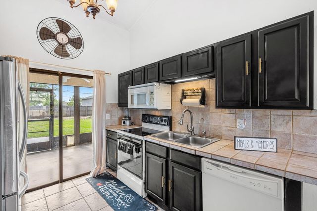 950 SE Taft Ave Avenue, Palm Bay, FL 32909