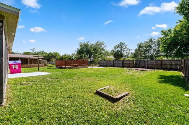 950 SE Taft Ave Avenue, Palm Bay, FL 32909
