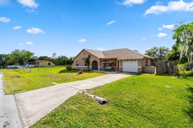 950 SE Taft Ave Avenue, Palm Bay, FL 32909