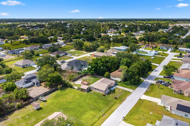 950 SE Taft Ave Avenue, Palm Bay, FL 32909