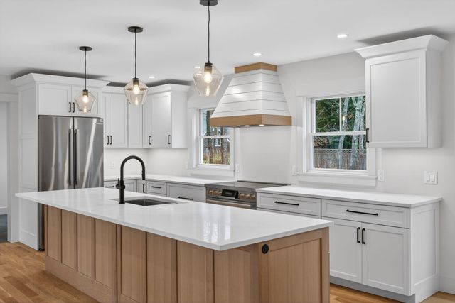 255 Epanow Road, Eastham, MA 02642