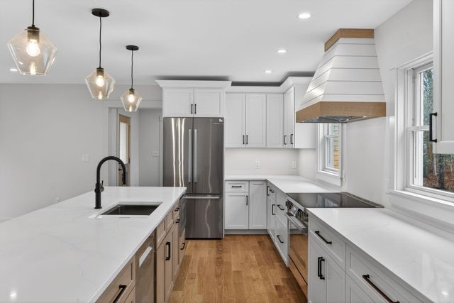 255 Epanow Road, Eastham, MA 02642