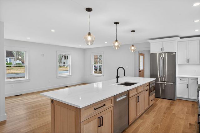 255 Epanow Road, Eastham, MA 02642