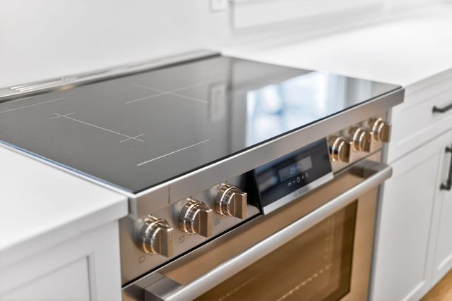 255 Epanow Road, Eastham, MA 02642