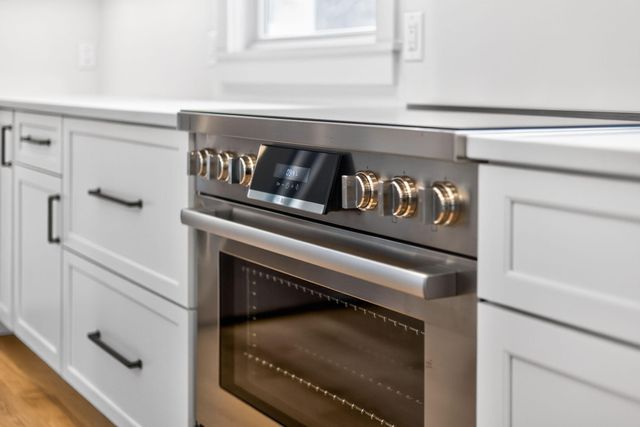 255 Epanow Road, Eastham, MA 02642