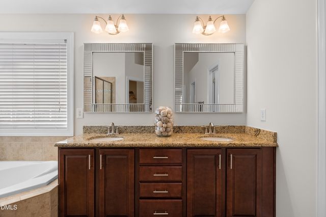 5032 Trembath Lane, Cary, NC 27519