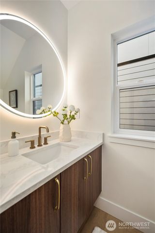 13009 NE 104th Place, Kirkland, WA 98033