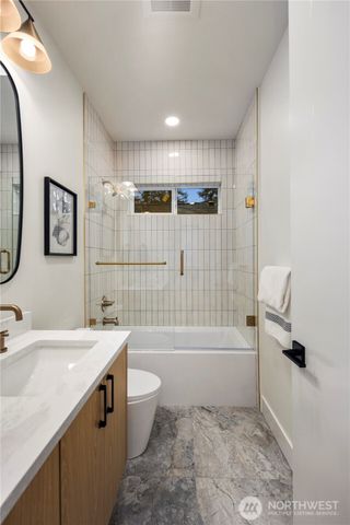 13009 NE 104th Place, Kirkland, WA 98033