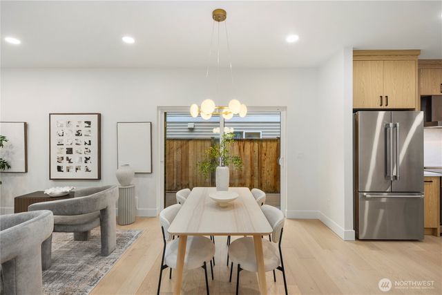 13009 NE 104th Place, Kirkland, WA 98033