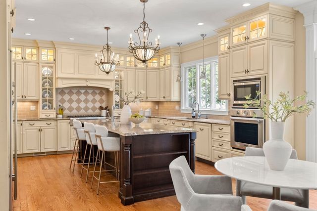 22 Scotney Road, Newton, MA 02467