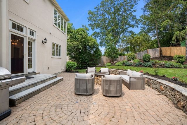 22 Scotney Road, Newton, MA 02467