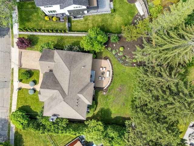 22 Scotney Road, Newton, MA 02467