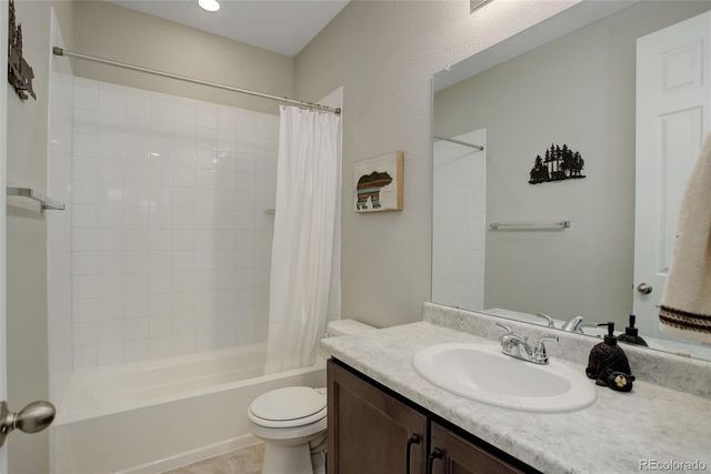 5483 Shadow Creek Court, Windsor, CO 80528