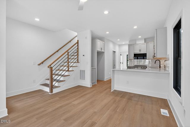 2203 Tampa Avenue B, Durham, NC 27705