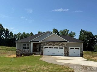 1305 Gardenia Drive 37, Mt Ulla, NC 28125