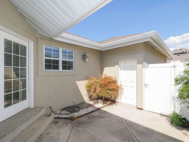 6948 S 855 E, Midvale, UT 84047