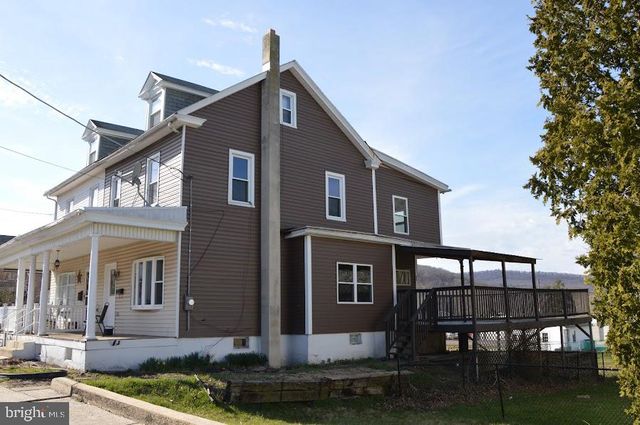 60 SCHUYLKILL ST, Cressona, PA 17929