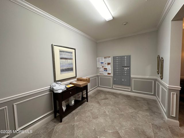 112 Regency Court, Morganville, NJ 07751