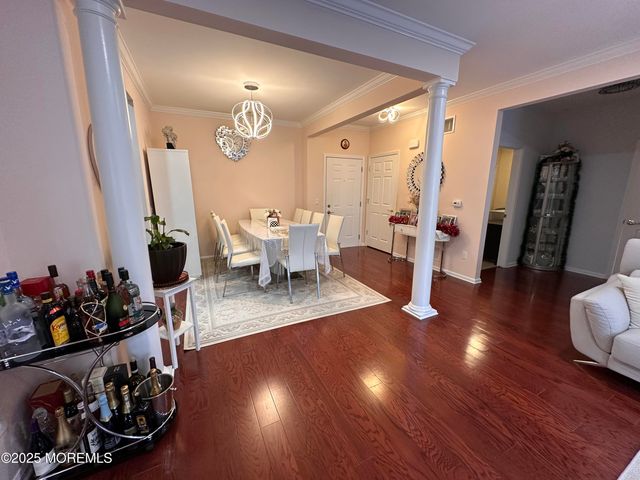 112 Regency Court, Morganville, NJ 07751