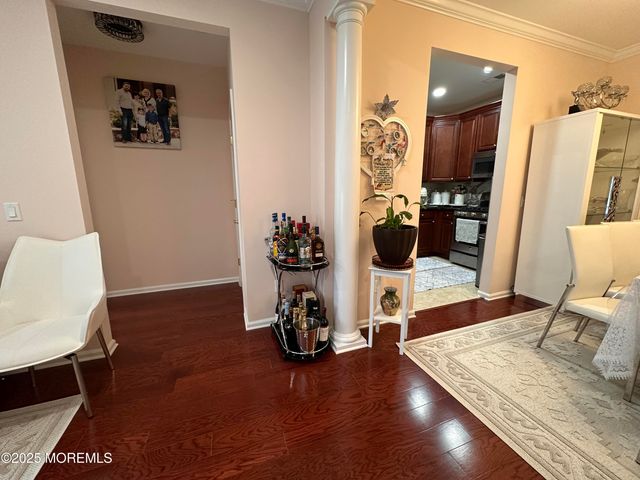 112 Regency Court, Morganville, NJ 07751