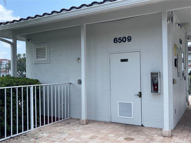 6507 STONE RIVER ROAD 105, Bradenton, FL 34203