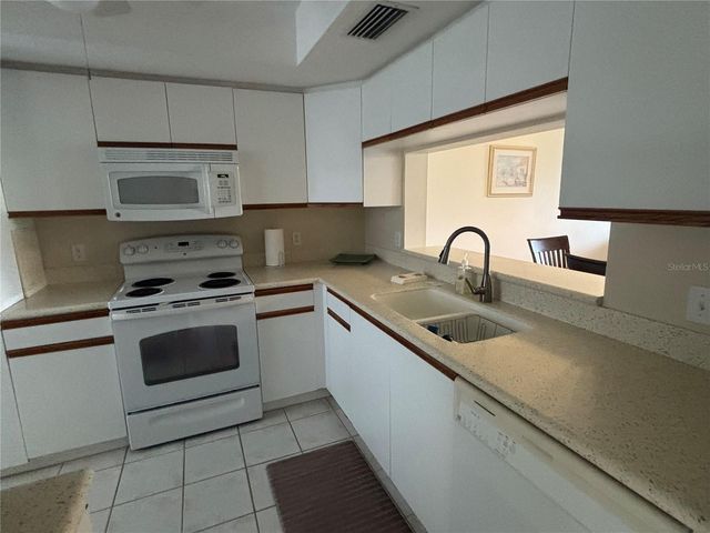 6507 STONE RIVER ROAD 105, Bradenton, FL 34203