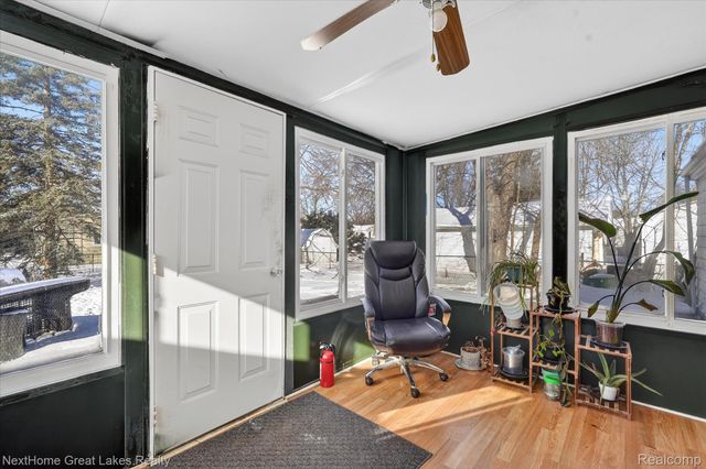 4444 Carmanwood Drive, Flint Charter Township, MI 48507